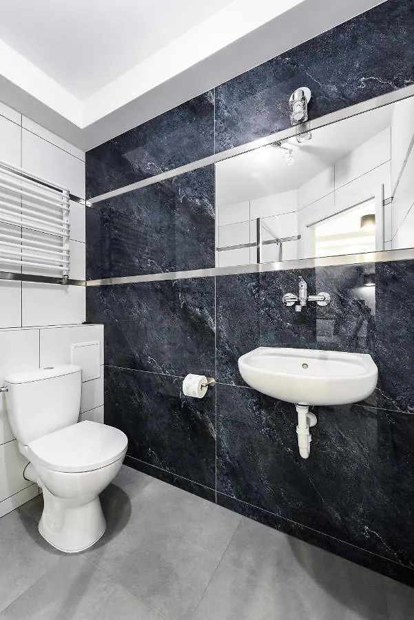 Magnetic Apartment Nowogrodzka B Warsaw