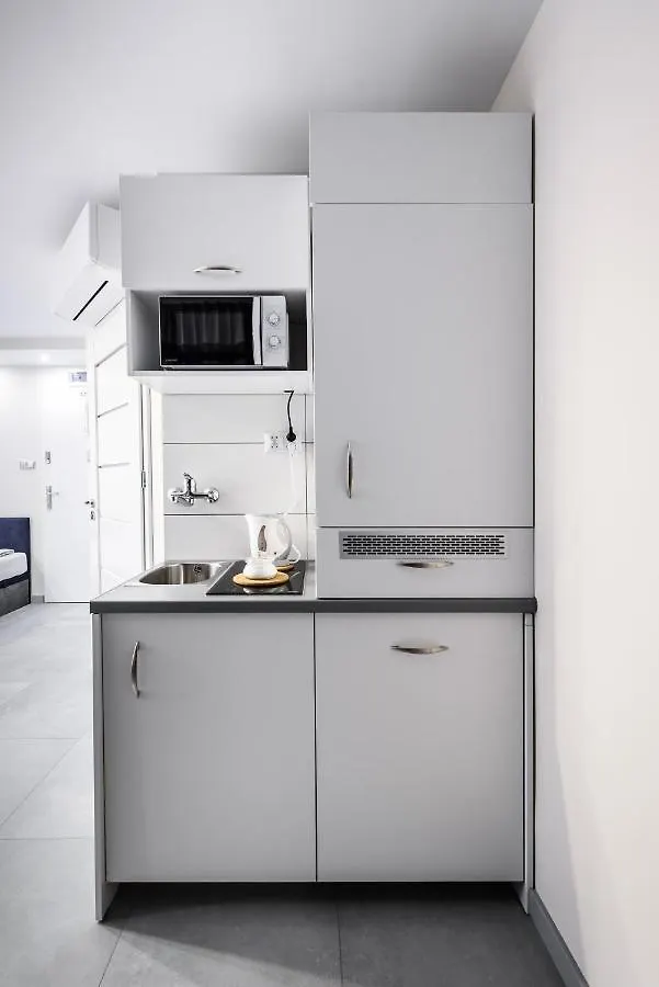 Magnetic Apartment Nowogrodzka B Warsaw